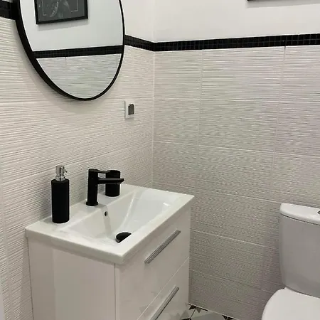 Livraapartament Iv シュチェチン