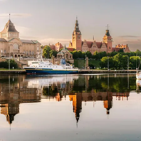 Livraapartament Iv シュチェチン